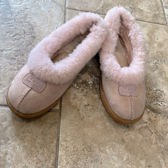 UGG Australia Baby Pink RYLAN Slippers - Picture 2 of 5